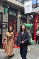 44岁韩佳人上海街头被偶遇，素颜状态惊艳，8年未拍戏仍被记挂