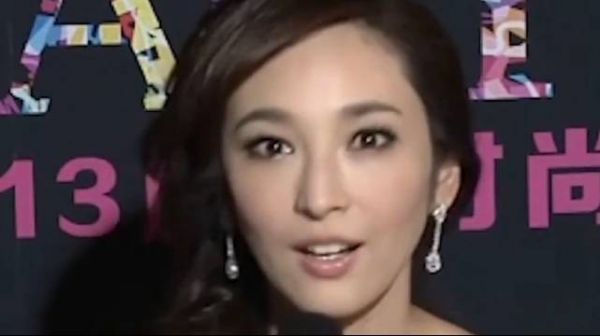 蓝正龙曾爆料:吴佩慈就是所有男生都想踹她的那种女生