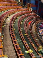 嘴上喊环保，脚下全是垃圾：奥斯卡散场这一幕，太难看了