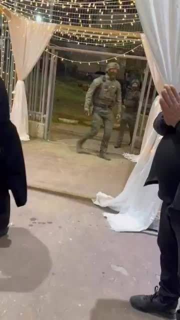 以军突袭巴勒斯坦婚礼逮捕宾客儿童