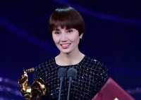 正式官宣！47岁袁泉再破天花板，夏雨出力不少，娱乐圈地位又变了