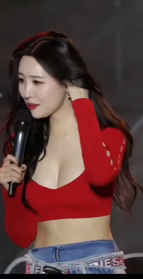 李宣美 好亮的大眼睛，实力无敌了