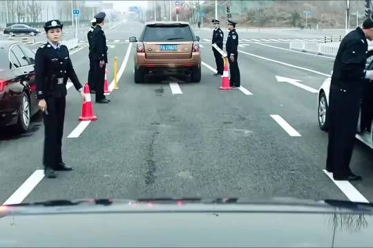 看到这嘴就有种感觉～兄弟们