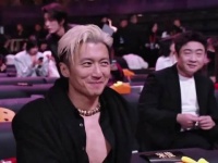 没想到人与人之间的差距竟然能用三蹦子跟法拉利形容的如此贴切 乔杉‖谢霆锋