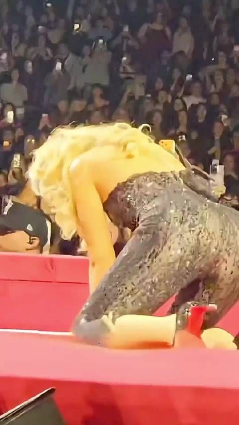 国外明星奇葩行为,竟然还真有人要