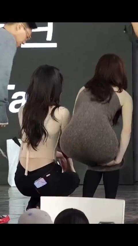 成熟男人都喜欢右边！谁赞成？谁反对？