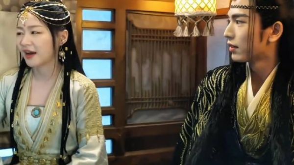 这完全是本色出演了 云之羽｜张凌赫｜虞书欣｜金靖 素材源于网络