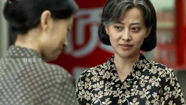 父母爱情：安杰得知大女儿恋情，老两口瞬间不淡定了.