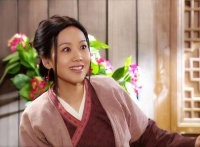 55岁闫妮近况曝光！与前夫离婚22年还单身，如今28岁女儿比她漂亮