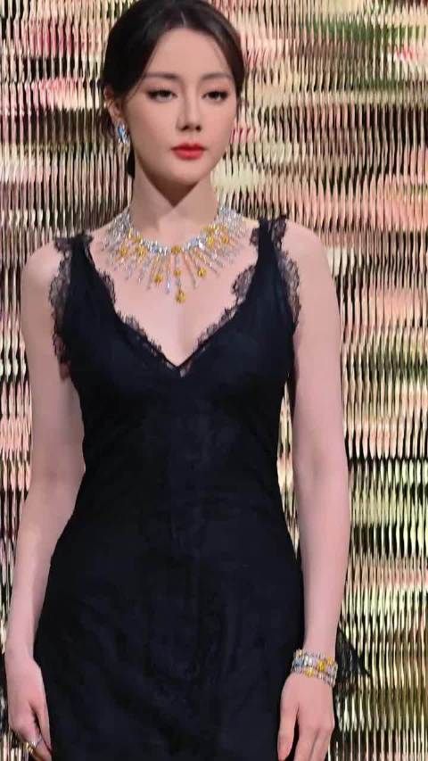 天呐，谁懂她真的好美！