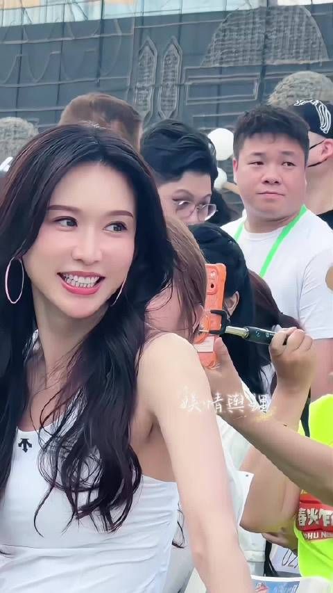 这个林志玲真的美的有点不像话了!国民女神真的名副其实