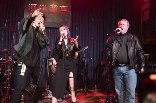 〈千年之戀〉邀請超音界的恰吉與Keith Stuart司徒松合作