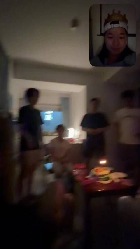 超有爱！全红婵19岁好友齐聚庆生