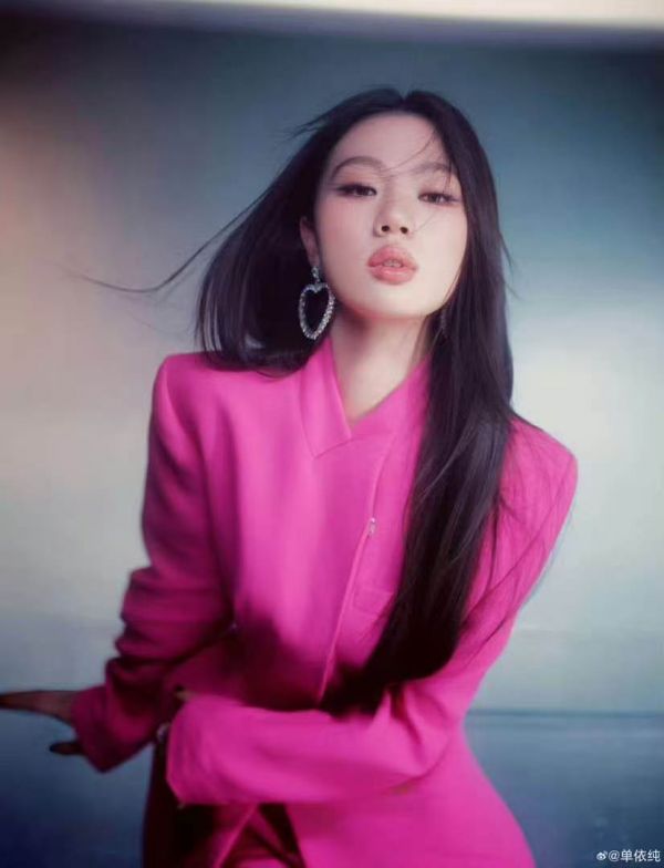 单依纯就被指强行侵权《李白》道歉，李荣浩晒音著协未授权邮件持续追责