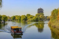 侨语济南丨他从未到过济南，却写下最美的泉城诗篇