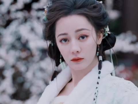 想魂穿小孩哥的心在此刻达到了顶峰,姐姐一定是香香的!