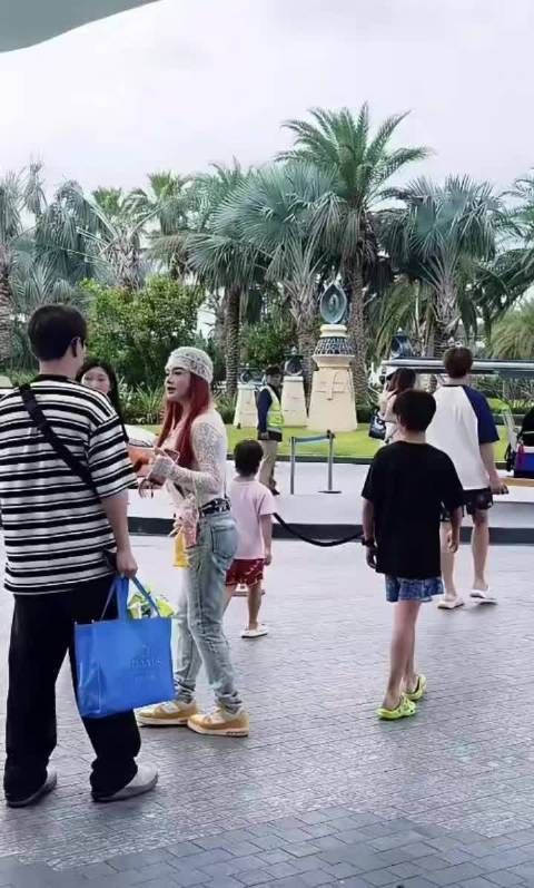 邹市明11岁儿子打生长激素月花5000，5个月长高4.1厘米