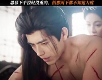 思慕下手没轻没重的，这两巴掌给段胥扇懵了