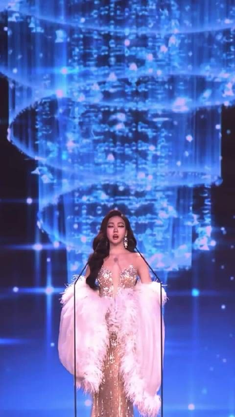 泰国小姐Kamolwan假牙掉落机智应对，Darathorn舞姿独特引热议