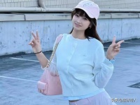 帮利拉德带娃！杨瀚森女友打通人脉圈，贤内助成场外助攻