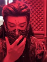 闫桉月鳞绮纪双面人设反差封神