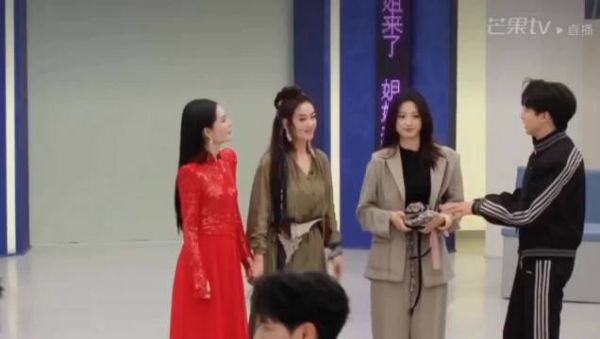 者来女上来就开大 牛波一！