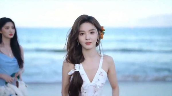 听说很多人都是从这段视频开始迷上章若楠的