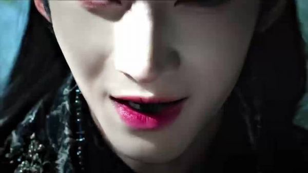 闫桉古装扮相惊艳，月鳞绮纪打戏镜头获赞