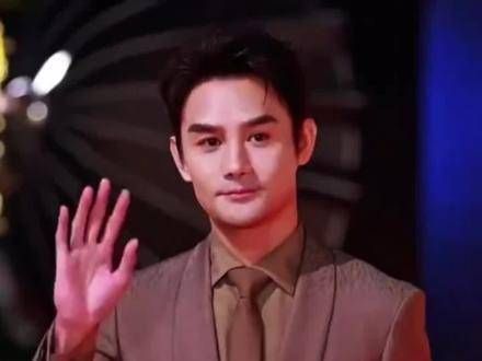 岁月沉淀,魅力愈浓的十位男星登场!快来看看谁最戳中你的心? 张嘉译