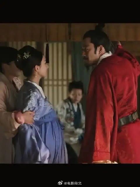 “这个小姑娘活的像太阳” “你不知道她，她日子过得很艰难”