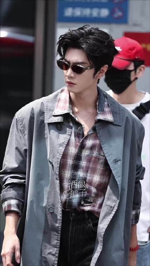 陈哲远这真是bking登场,帅飞了