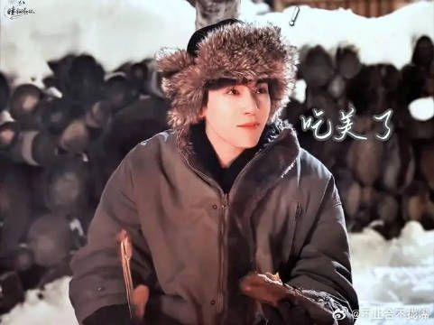 抓到一只片场偷吃红薯的宇