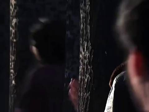 邓超杀青后探班孙俪剧组送花