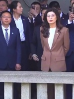 郑丽文蛮上相的，两岸一家亲