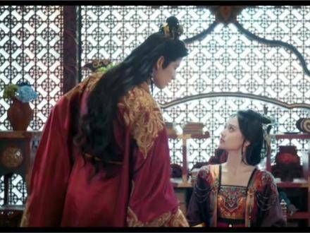 心尖微颤,却稳稳落定! 一笑随歌