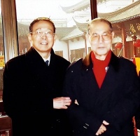 他是上海滑稽戏泰斗，周立波曾是他的学生，86岁和妻子相继去世