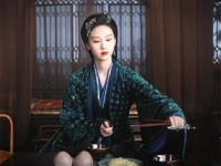 曾舜晞施法戏身段飘逸力度精准