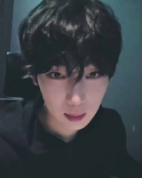 金善禹Weverse Live互动调侃阴气重