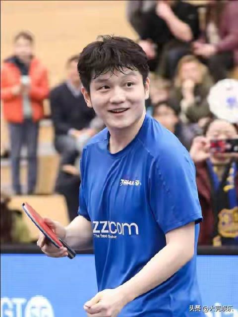 功勋教练施之皓公开表态:樊振东这类城市英雄,理应被隆重迎回