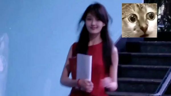 我勒个菀菀类卿 红裙子一出来了,瞬间理解了四爷当年初见甄嬛的震撼