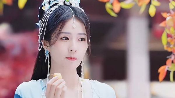 冥夜疑似对小蚌精动心，长月烬明罗云熙白鹿主演