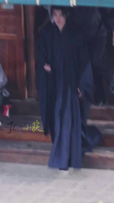 檀健次新剧角色路透曝光，切号演绎谢却山