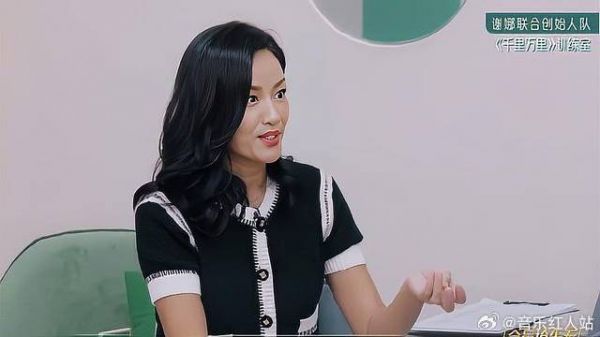 晒黑也能这么美！瞿颖的古铜色肌肤让人惊叹！