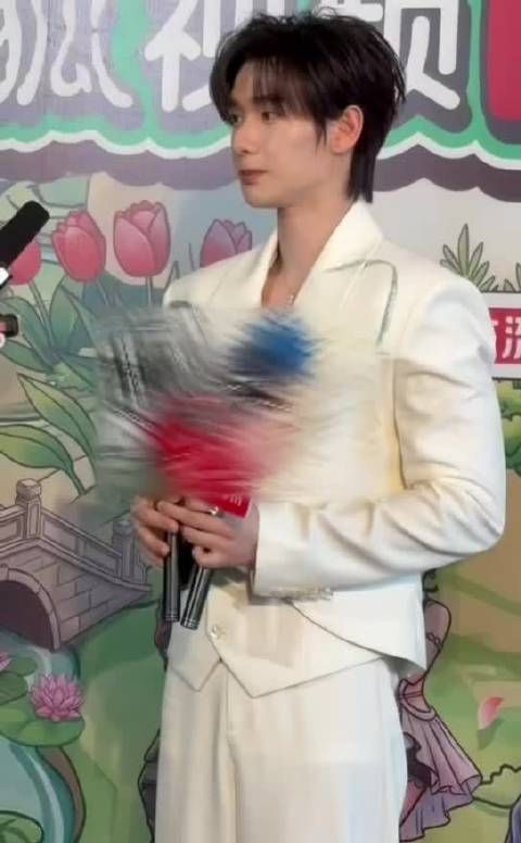 高卿尘称赞田曦薇戏里戏外暖心照顾