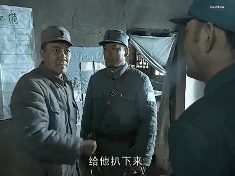 李云龙说楚云飞是吃将委员长皇粮的，自己没发比！