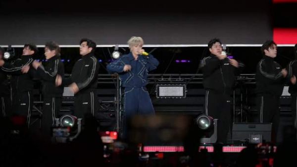 所有人感受任嘉伦这段齐舞