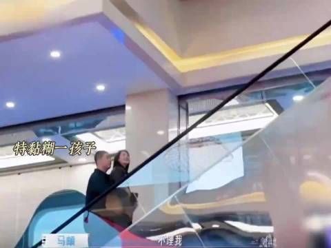 马頔亲嘴李纯引热议