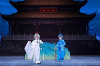 “这才是京剧该有的样子”， 路洁携梅派经典动江城