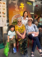 香港知名女星罕见露面，74岁仍优雅从容，曾是李小龙御用女主角