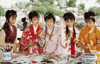 《红楼梦》中的菩萨和佛爷，一个逼走儿子，一个见死不救